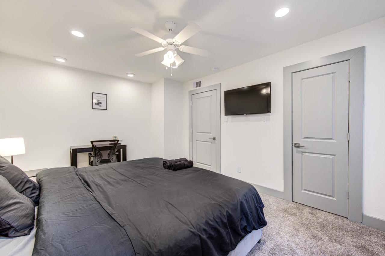 Trendy Midtown Apt, Walk To Shops & Sites, Pets Ok Houston Exterior photo
