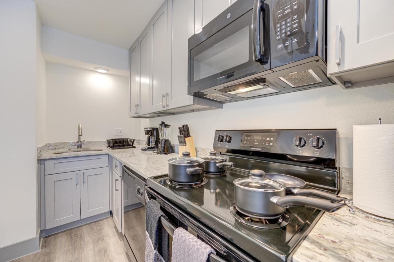 Trendy Midtown Apt, Walk To Shops & Sites, Pets Ok Houston Exterior photo